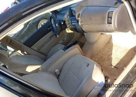 2004 Toyota Prius from USA, damaged, VIN JTDKB20U940012686